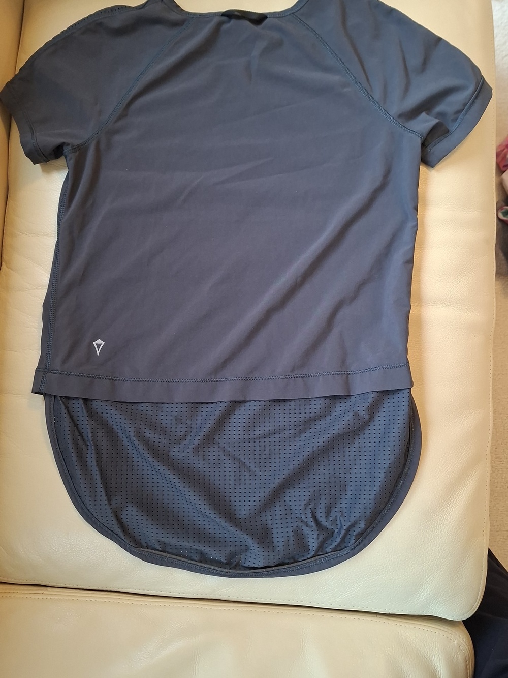 Ivivva Girl by Lululemon🍋 Run Day, Fun Day Tee grey longer t-shirt size 12 - Picture 6 of 9